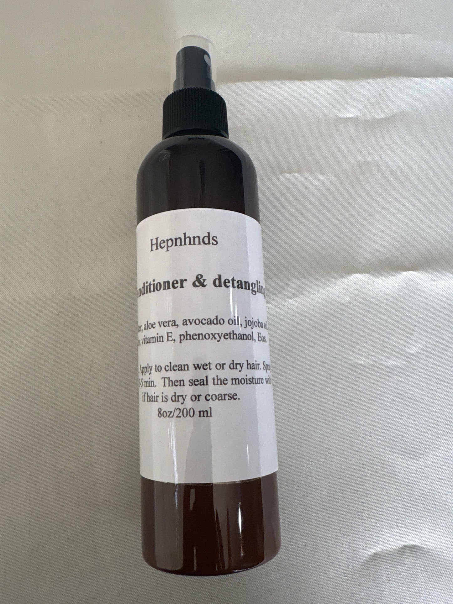 Leave-in conditioner/detangling spray